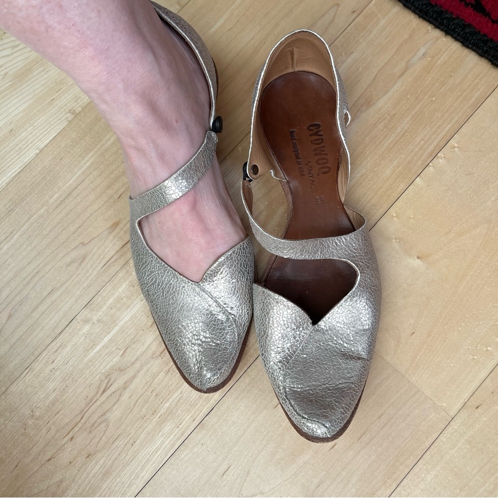Metallic Silver Pointed D'Orsay Flats with Ankle Strap - Picture 4 of 6
